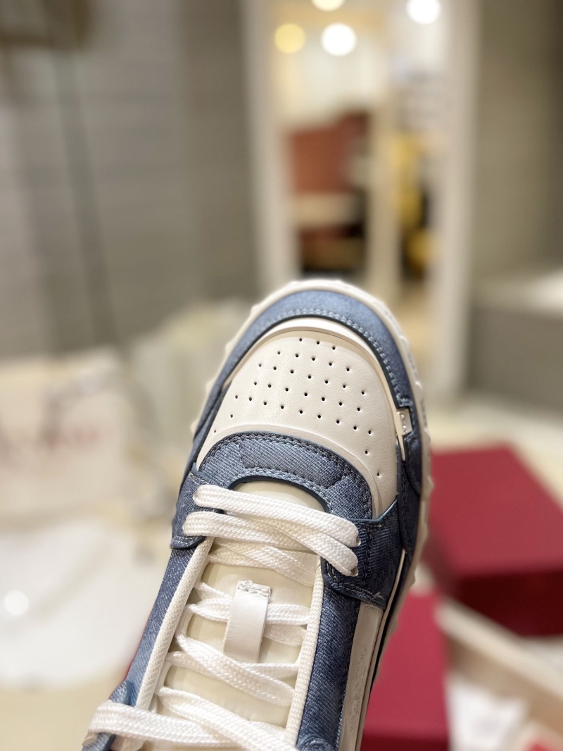 Valentino Sneakers